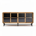 Móvel de tv moderno em madeira de carvalho com portas de vidro black 150 x 40 x 70cm
